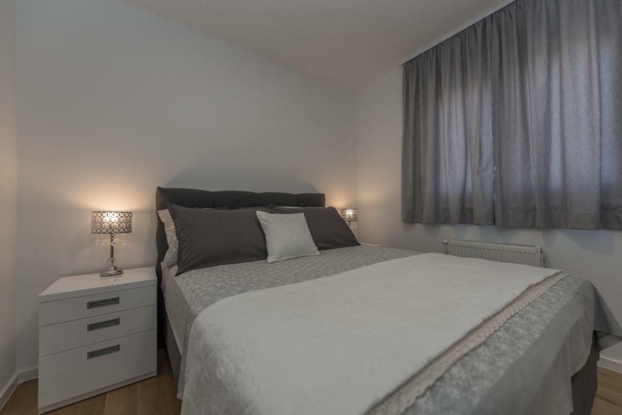 Apartamento Penthouse Nikola Makarska Exterior foto